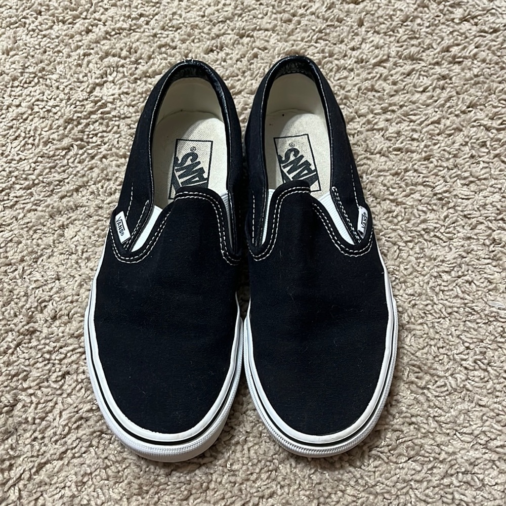 Size 6.5 Black Off the Wall Vans